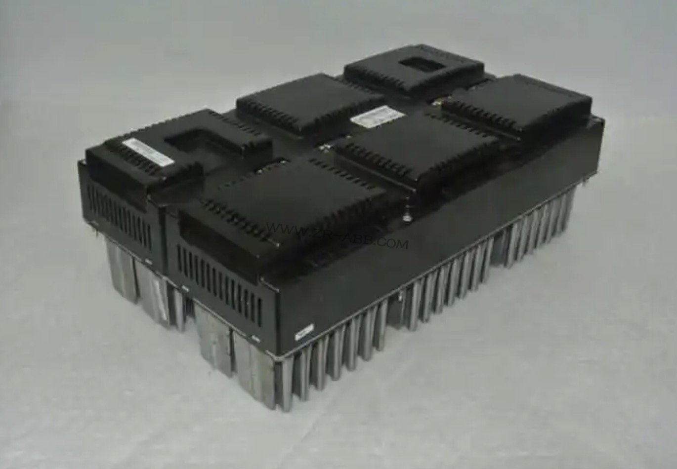 ABB�C���������S��